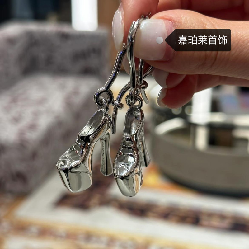 High-Quality Empress High Heels Saturn Earrings Necklace New High-End Personality Punk Style Sweater Chain