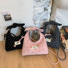 �n��ins�������c�μ�б���Ů�ɐۺ����Y������r�аٴ����㱳��