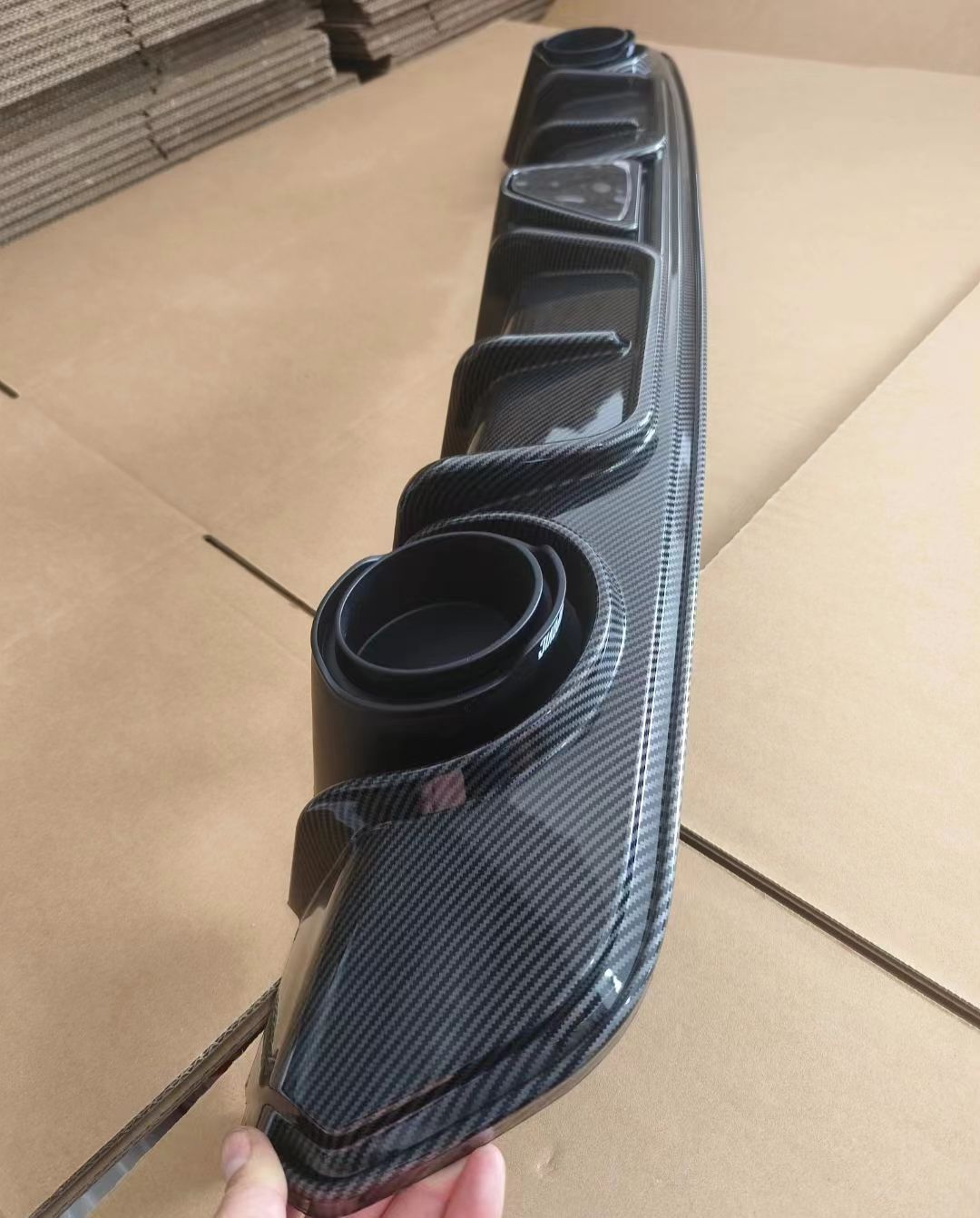 Suitable for 14 generations of Sylphy rear lip 20-22 Sylphy modified tail lip leading navigation light rear lip rear spoiler surround