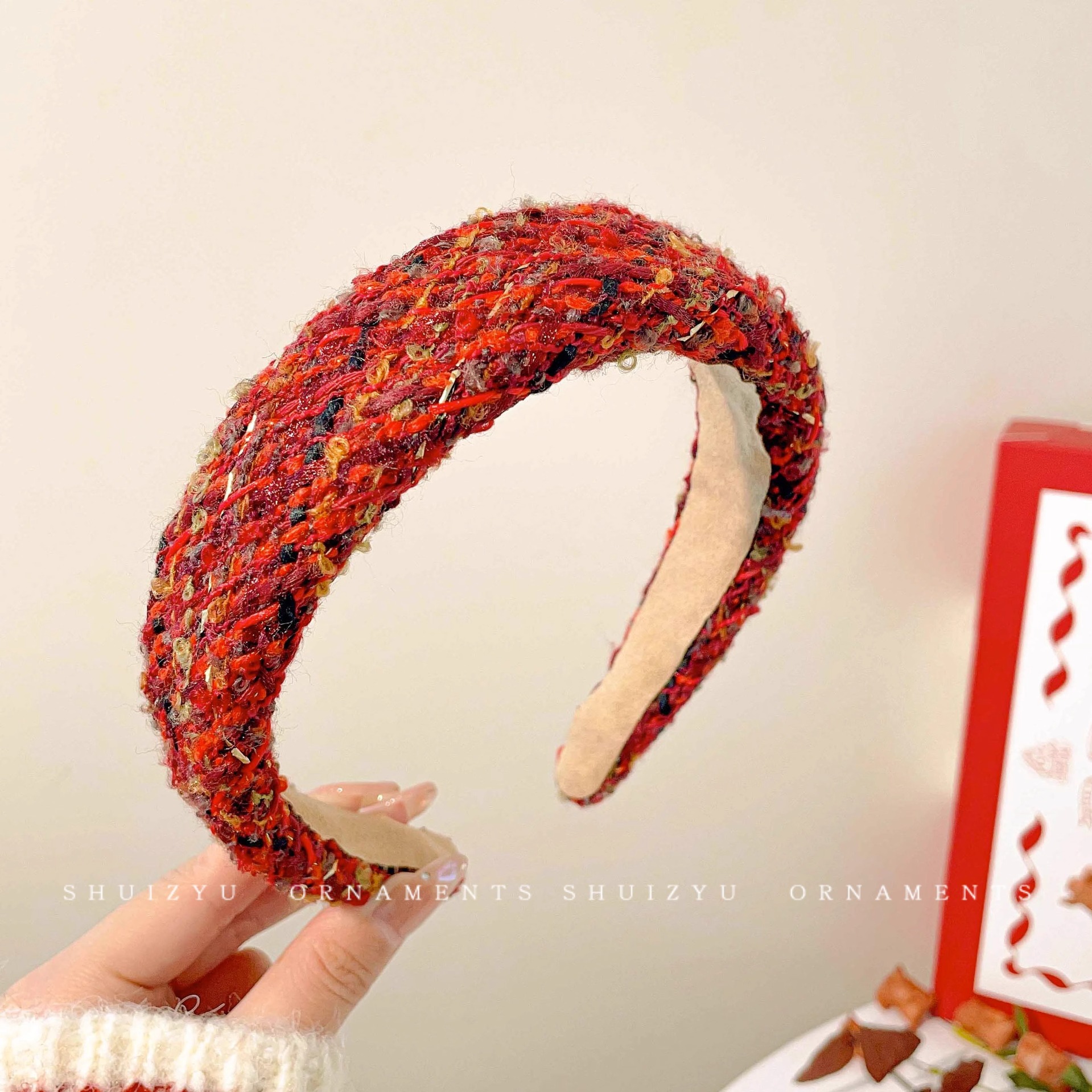 Año nuevo diadema roja cabello femenino presionando horquilla 2024 celebridad de Internet nuevo estilo diadema Paquete de cabello retro temperamento accesorios para el cabello de Año Nuevo