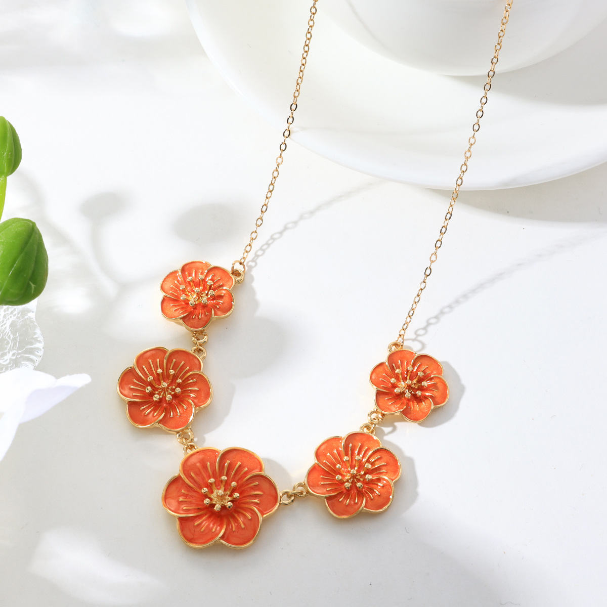 Temperamento transfronterizo europeo y americano Elegante Collar de flores de aceite Pulsera Pendientes Anillo Traje de joyería de estilo palacio retro