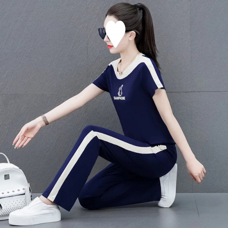 네이비 블루
