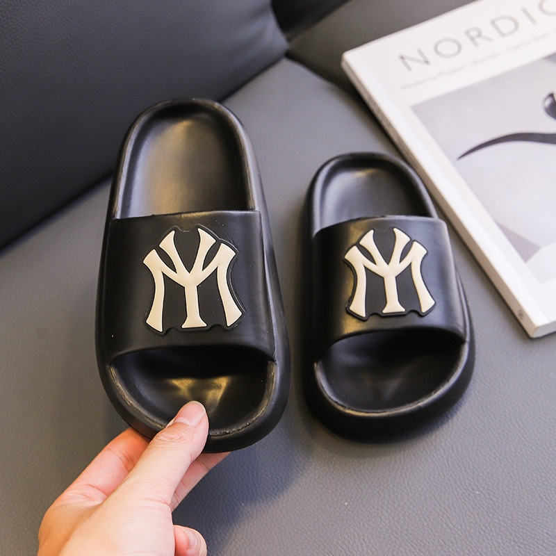 Children's Slippers Summer Boys Home Indoor Anti-Odor Non-Slip Black Boys and Girls Kids EVA All-in-One Sandals Children's Slippers Summer Boys Home Indoor Anti-Odor Non-Slip Black Boys and Girls Kids EVA All-in-One Sandals