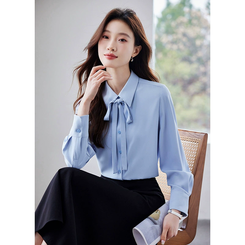 2025 весна синяя рубашка дамы