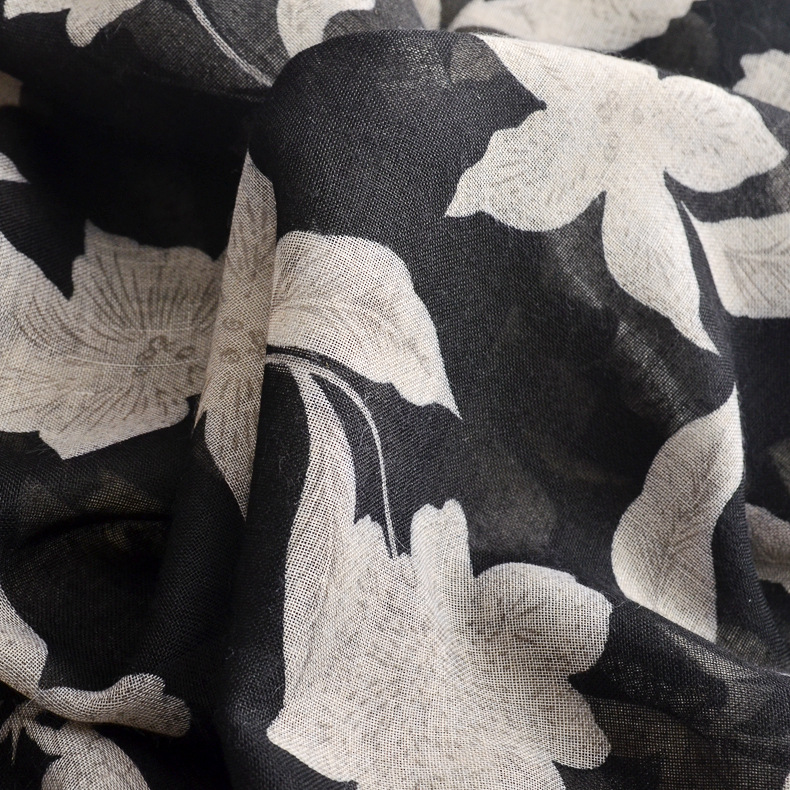 Malayo Comercio exterior elegante negro flor algodón borla bufanda protección solar chal primavera y verano nueva bufanda de seda para las mujeres
