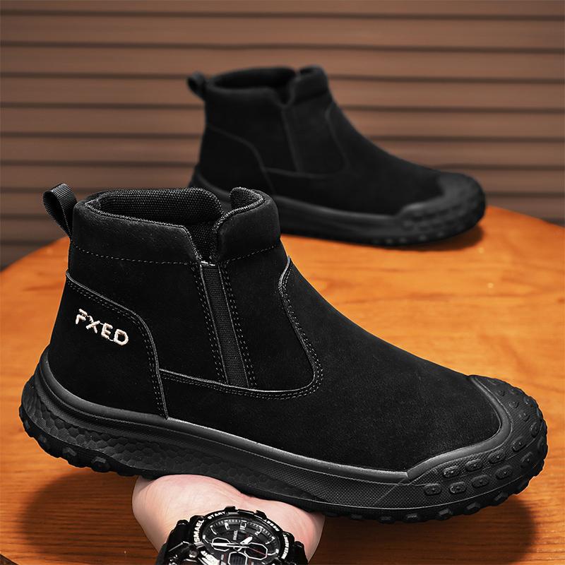 Zapatos de hombre de protección laboral 2024 nuevo otoño medio alto un zapato de zapato de deporte casuales antideslizante al aire libre zapatos de moda Martin