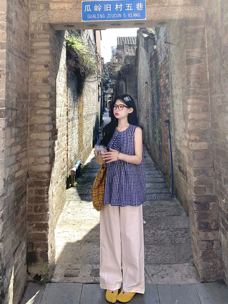 Летний комплект из двух предметов, уменьшающий возраст, комплект одежды в японском стиле, сине-белый клетчатый жилет, рубашка, универсальные повседневные брюки для женщин