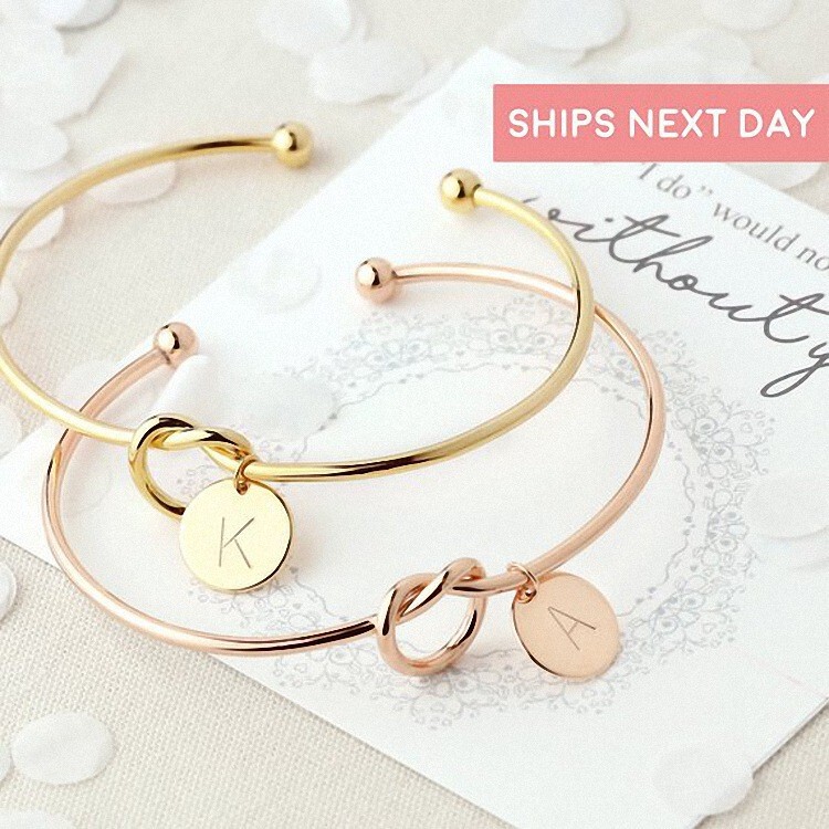 Popular European and American Knotted Bracelets, Trendyy Stylish and Versatile 26 English Letter Bracelets, Bracelets, Factory Direct Sales and Wholesale