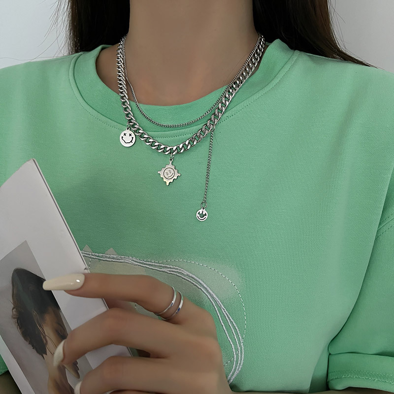 Collier hip hop double couche motif soleil et smiley en acier_voghion.com