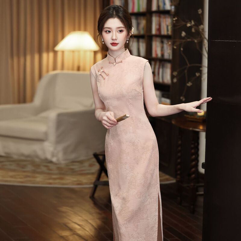 New Chinese-Style Qipao, Stunning and Elegant for Engagement or Daily Wear, 2026 New Model for Women, Summer Pink with a High-End Feel New Chinese-Style Qipao, Stunning and Elegant for Engagement or Daily Wear, 2026 New Model for Women, Summer Pink with a High-End Feel