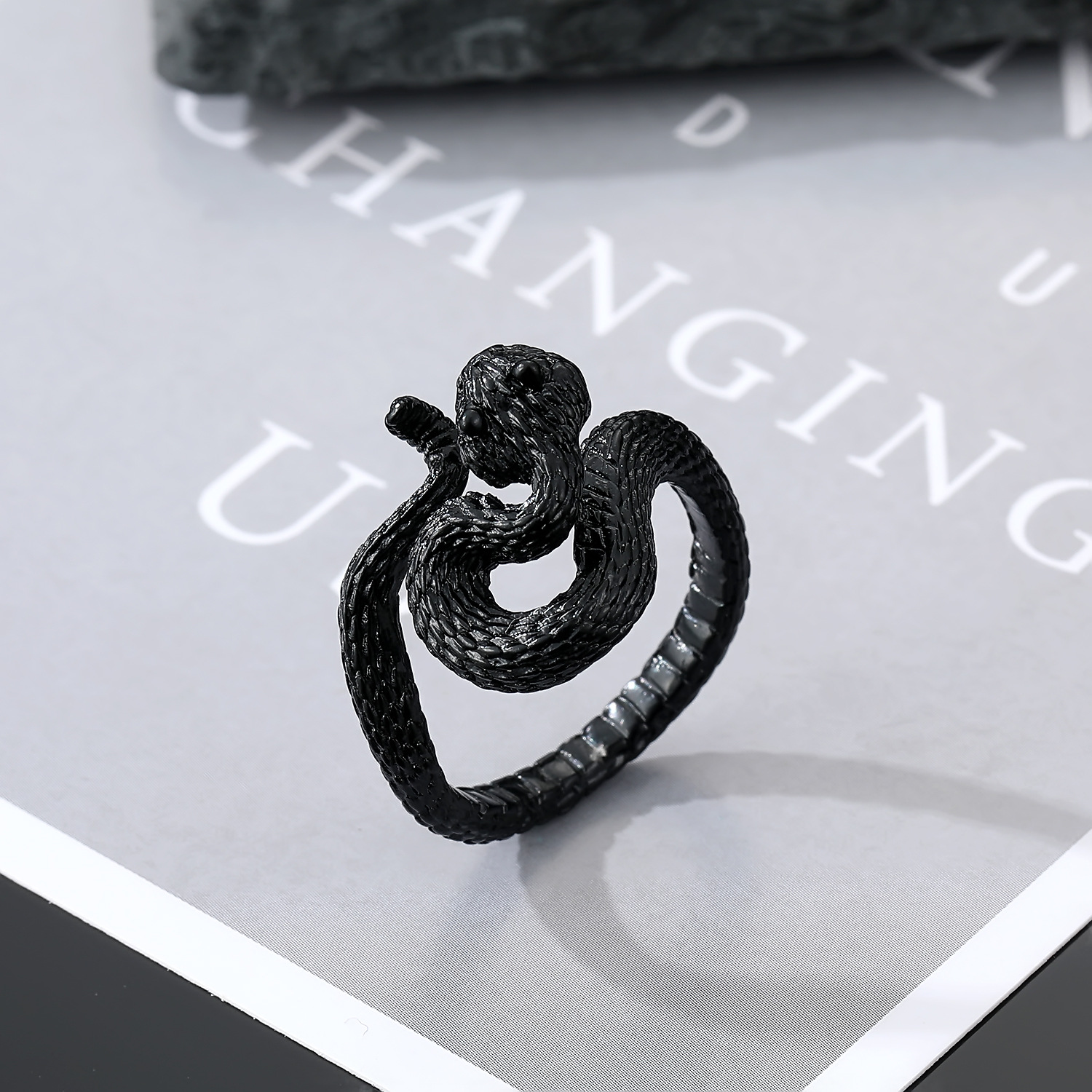 European and American black retro animal snake rings wholesale