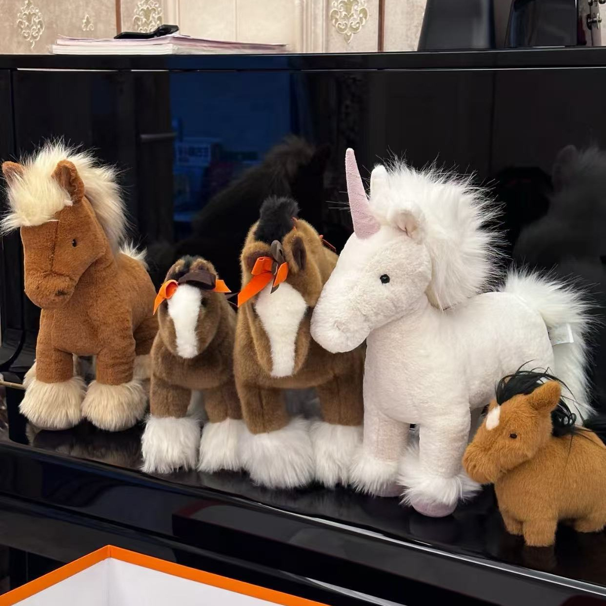Unicorn; Freya Horse;