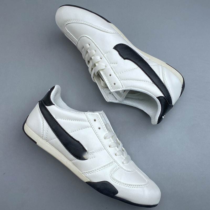 Cross-Border Wholesale Putian Shoes Sprint Sister Comfortable Fit Women's German Training Shoes Moon Retro Casual Shoes Cross-Border Wholesale Putian Shoes Sprint Sister Comfortable Fit Women's German Training Shoes Moon Retro Casual Shoes