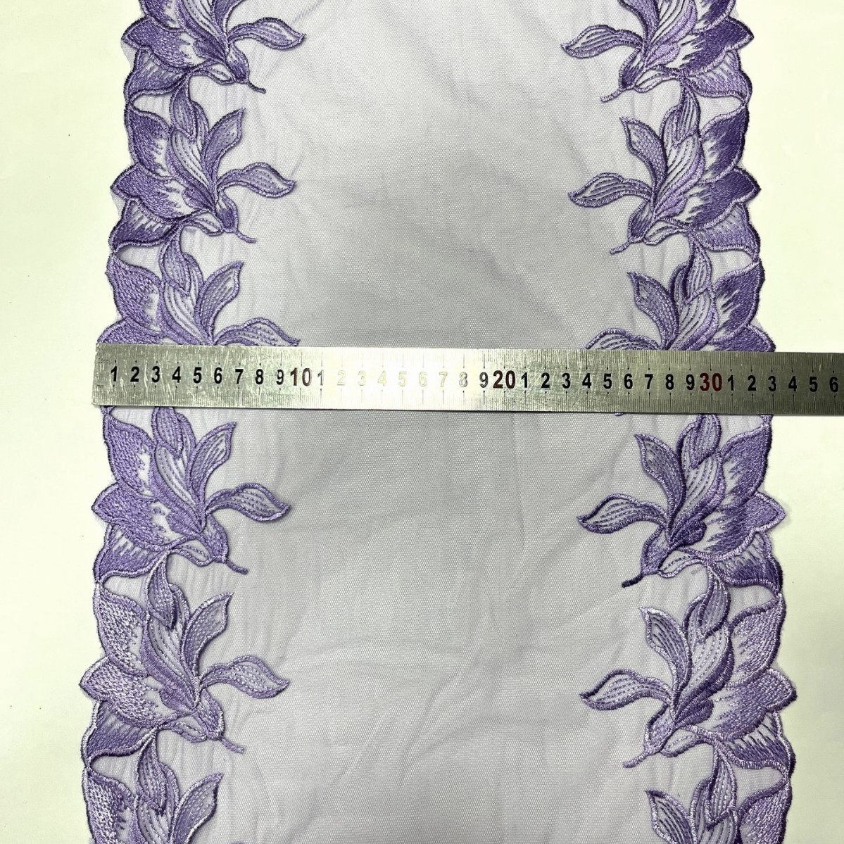 Lilium código de barras spot al por mayor textil casero decoración bordada encaje ropa interior colocado tela de malla bordada