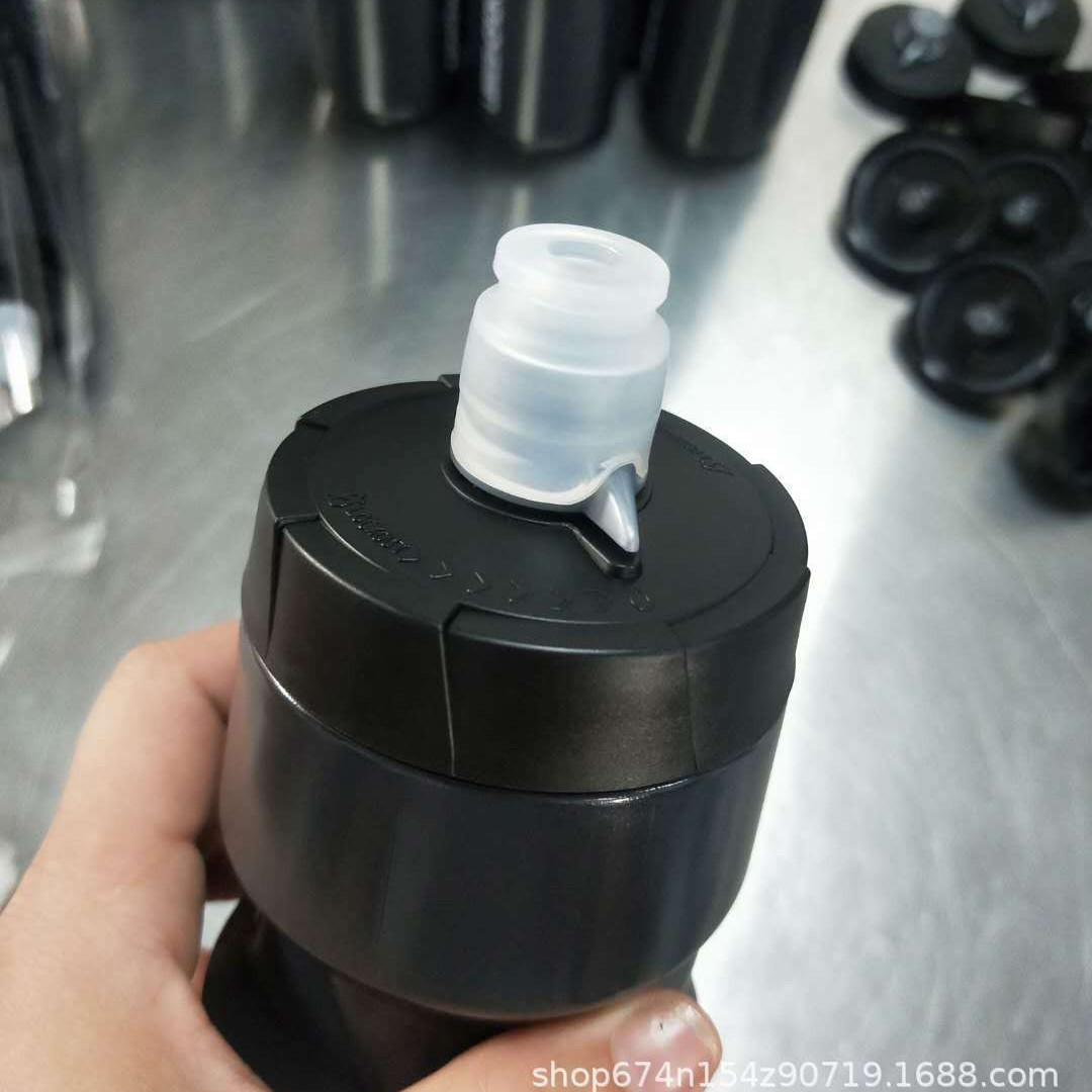 Accesorios para bicicletas fábrica 700ml deportes al aire libre olla protección del medio ambiente PP sin fenol A con cubierta de polvo de silicona a prueba de fugas anillo