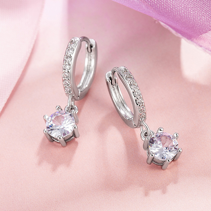 Six-Claw Diamond Earrings for Women 2024 New Trendy Earrings High-End Shiny Exquisite Fashionable Elegant Personalized Earrings