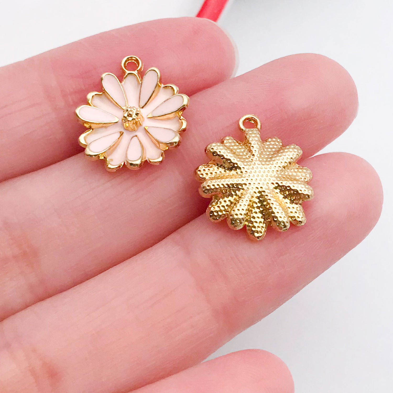 19600-XP-粉色锌合金滴油雏菊15x13mm-0.9g