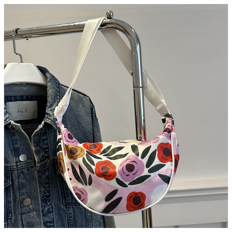2025 Korean-style laid-back crossbody bag new versatile commuting dumpling bag, large-capacity commuting single-shoulder bag for women undefined