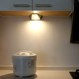 水底灯;其他室内灯具;工艺装饰灯具