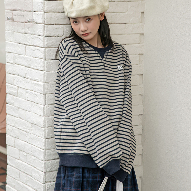 皇峥宽松套头百搭条纹加绒卫衣25秋女日韩系减龄慵懒复古软糯