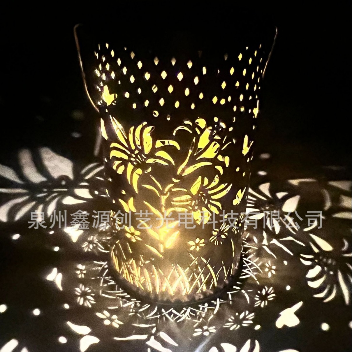 공장 직접 판매 아마존 뜨거운 태양 광 야외 방수 백합 랜턴 잔디 정원 조명