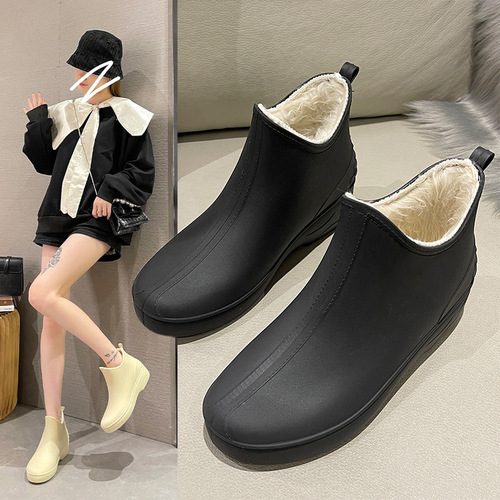 Japanese fashion short boots for women winter cold-proof and warm rain boots students cute outdoor water shoes rubber shoes 