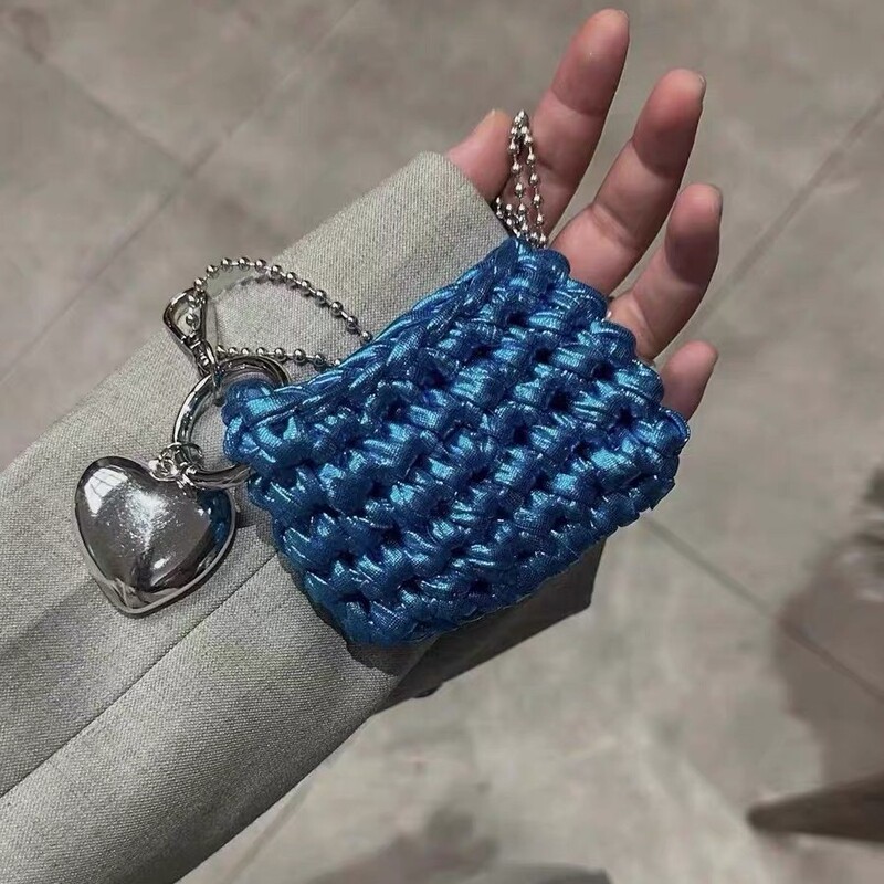 Woven Halter Coin Purse, Personalized Design, Niche Mini Concave Shape, Crossbody Lipstick, Earphone Small Bag, High-End Feel