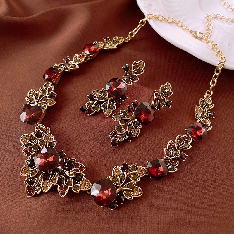 Medieval vintage silver needle set diamond leaf earrings