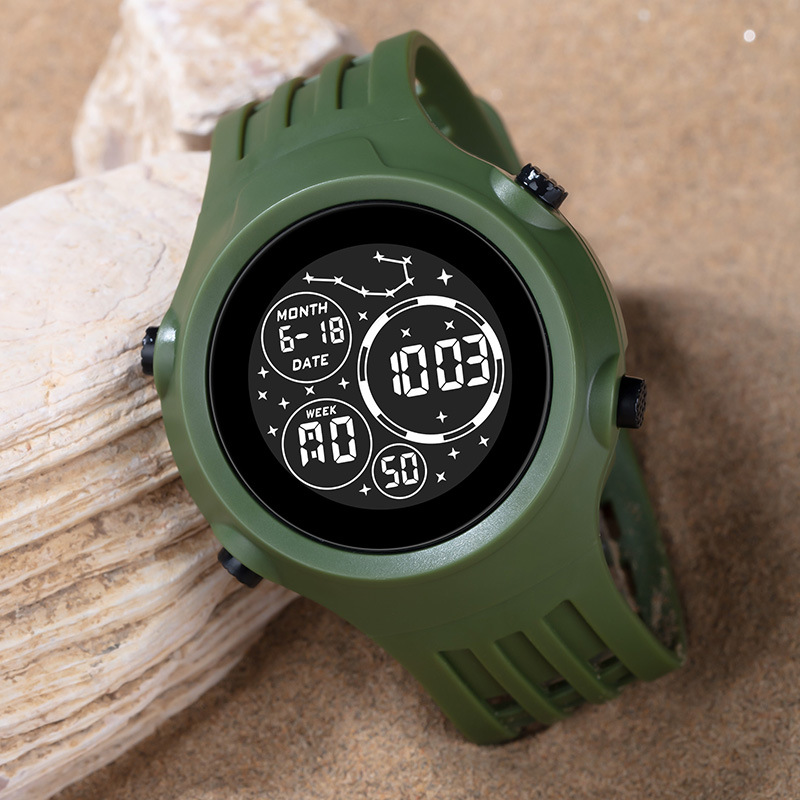 Los estudiantes de secundaria y secundaria al aire libre deportes electrónicos reloj de moda juvenil multifunción luminoso despertador reloj electrónico al por mayor