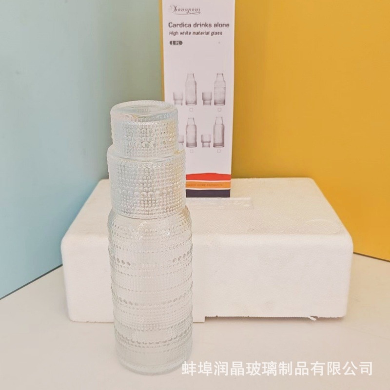 El nuevo Sunflower para una persona bebe vasos de hervidor de agua fría de gran capacidad para el hogar, una olla y un vaso de agua se venden regalos a prueba de alta temperatura.