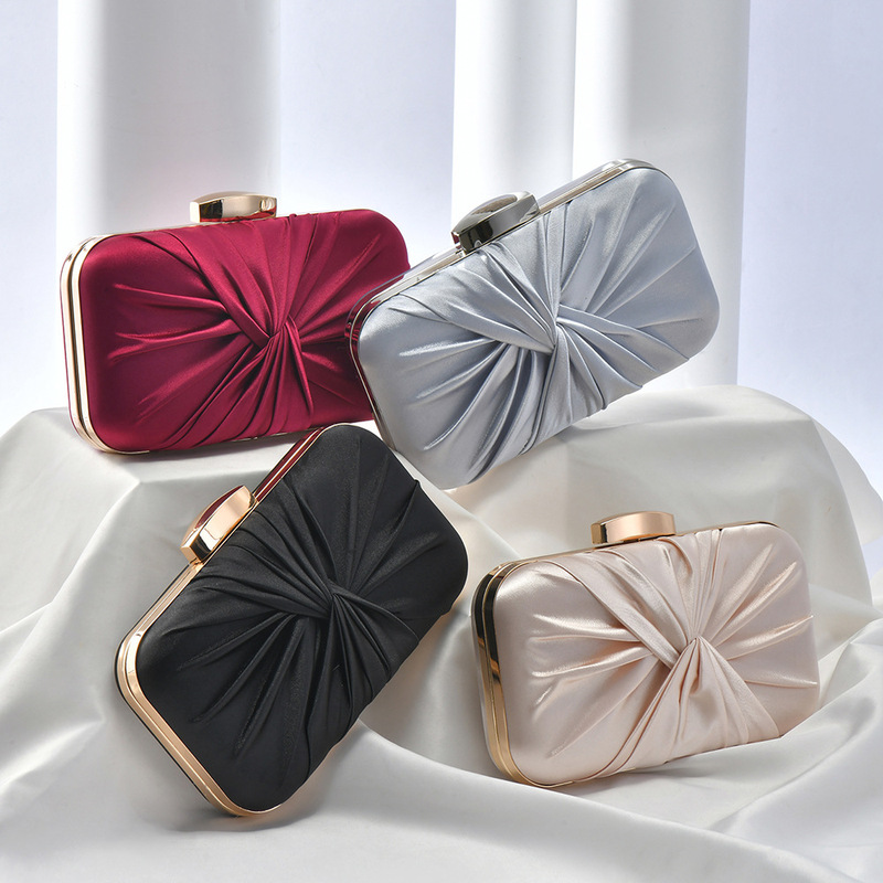 New Satin Silk Diamond Pleated Women's Clutch Luxury Party Dinner Bag Light Luxury Celebrity Dress