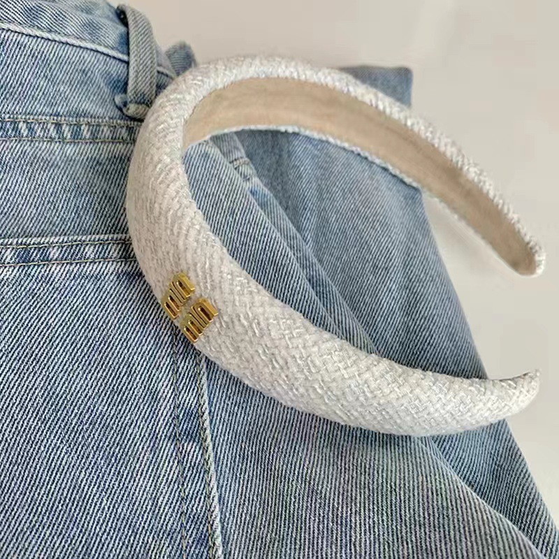Letter M White