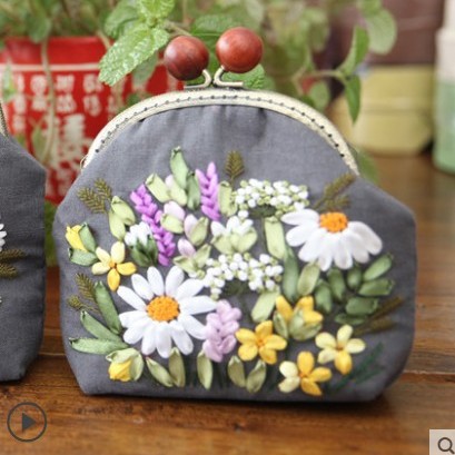 Bolso de oro bordado europeo bolsa de material hecho a mano DIY cinta bordado Suzhou bordado hecho a mano crossbody bolsa de tela