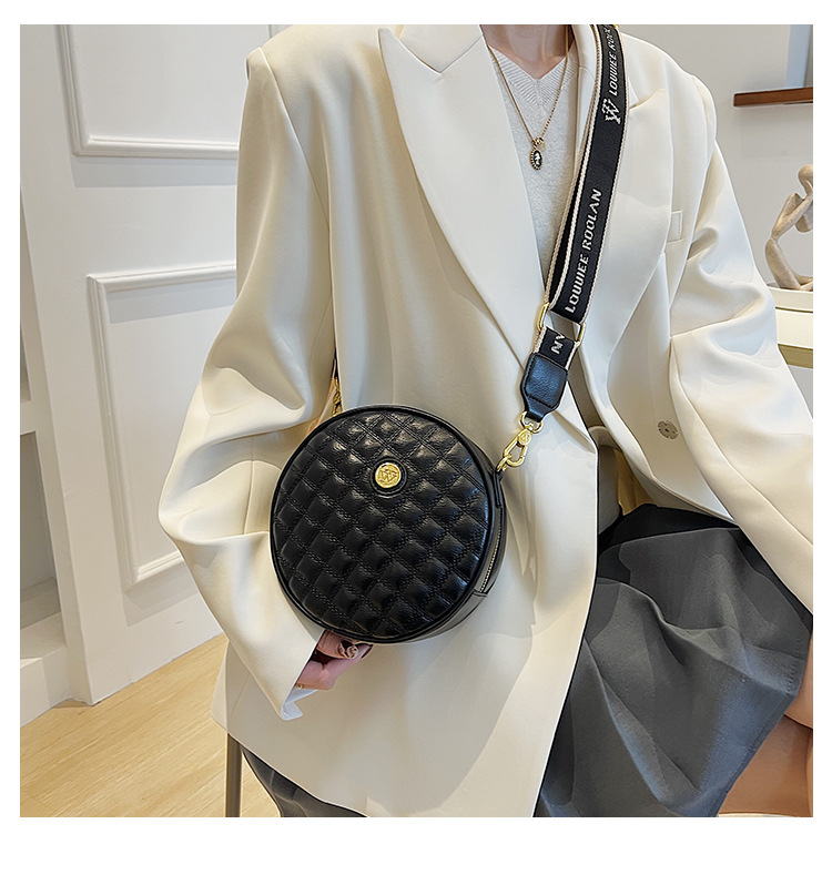 New Small Round Bag Rhombus Bag Chain Bag Embroidery Thread Women's Mobile Phone Bag display picture 2