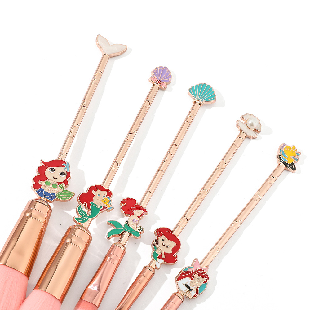 Cute Artificial Fiber Metal Metal Handle Makeup Tool Sets 1 Set display picture 1