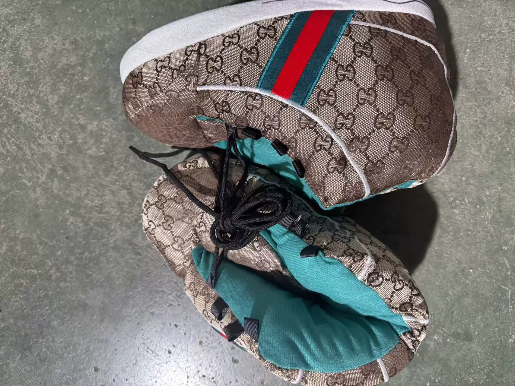 Тапочки Air Jordan демисезонные комфортные тёплые, размеры 36–44, тканевая или кожаная подошва