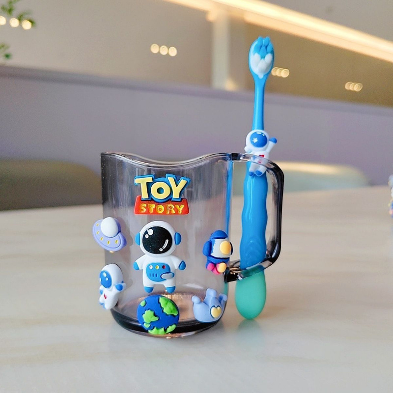 [Baby loves brushing teeth more] Astronaut + Matching Toothbrush