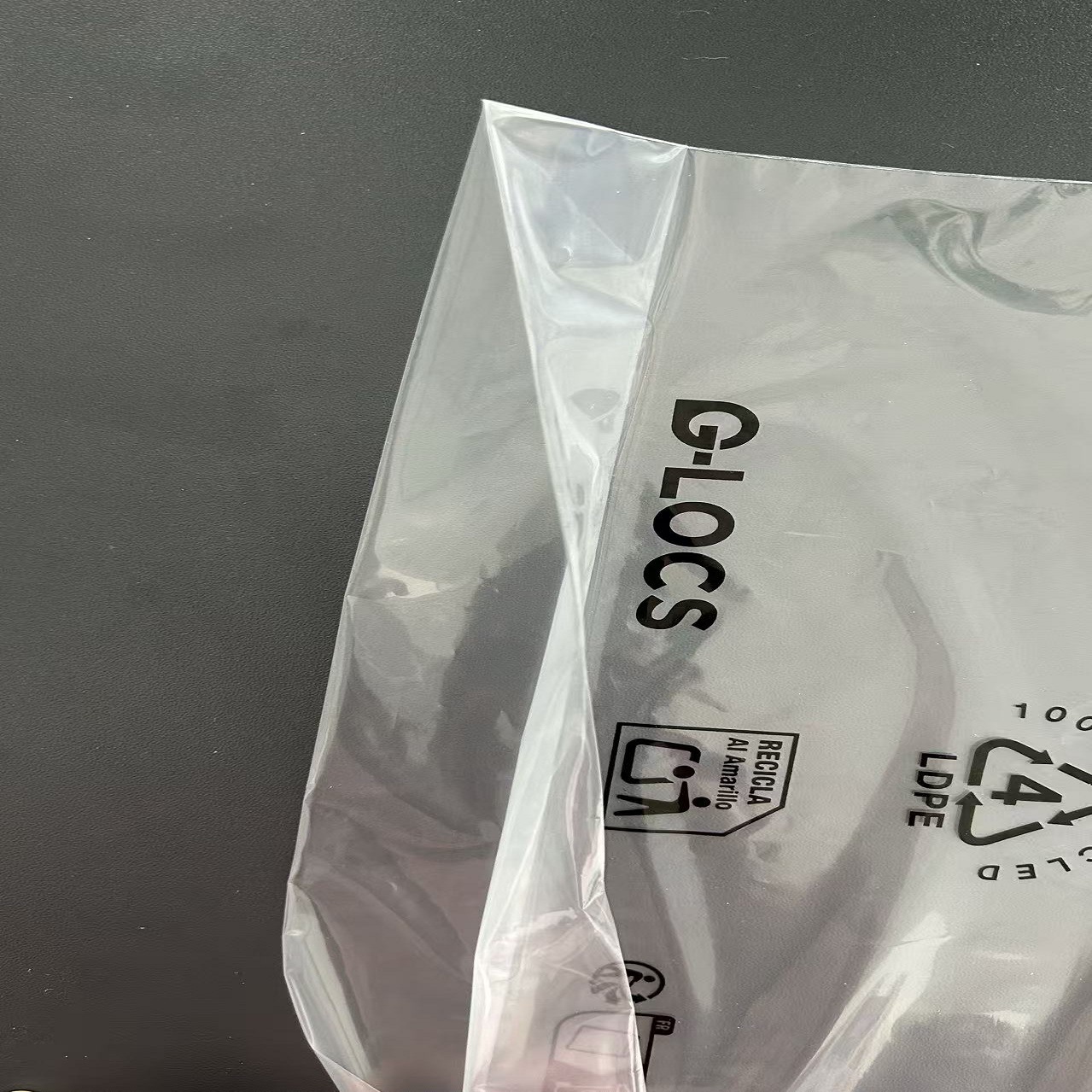 PE可回收料GRS认证服装包装欧美标准底风琴塑料不干胶自粘袋