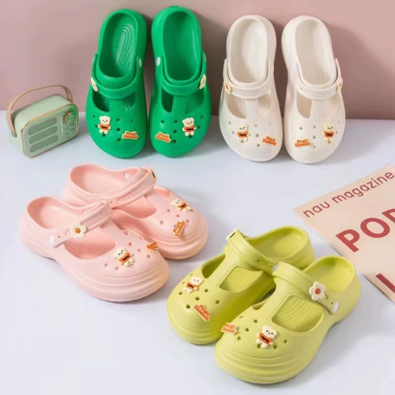 Чистая красная Новая мода милый медведь отверстие обувь женская летняя одежда дышащая садовая обувь экскременты чувство сандалии оптом