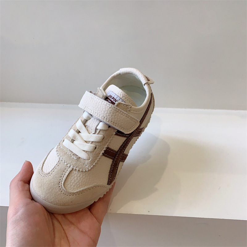 Koreanische Version der Forrest Gump-Schuhe für Kindersportschuhe für Damen im Herbst 2023, neue kleine weiße Mädchenschuhe_voghion.com