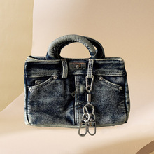 ��ʽ�͹�ţ��ѝ�K����������OӋ����������r�����μ�б��Ů��