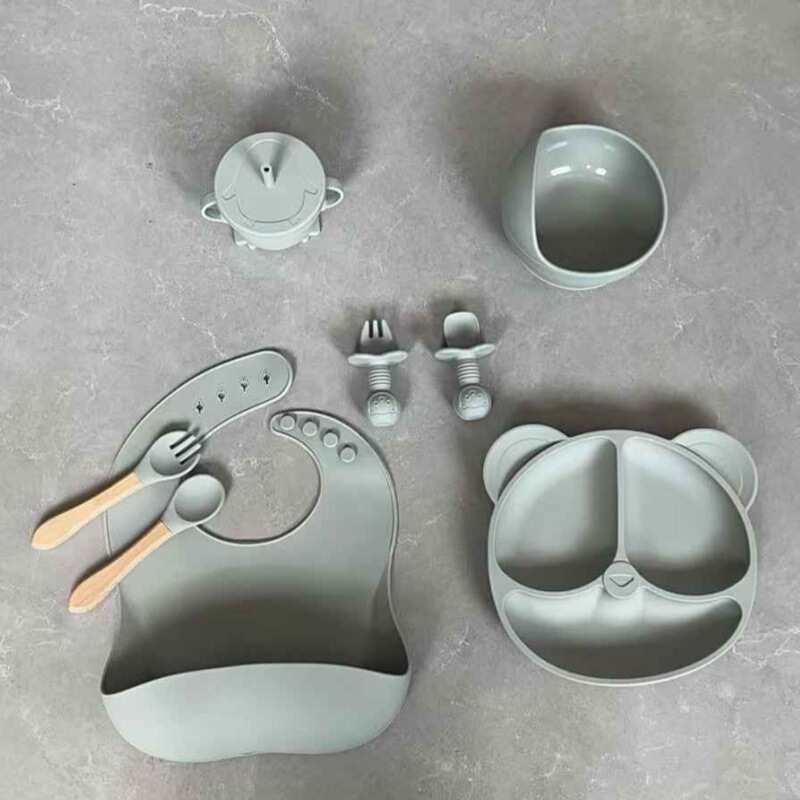 ベビー用品 シリコン製食器 ベビー用補助食器 子供用食器 ベビー食器セット 子供用品 8点セット|undefined