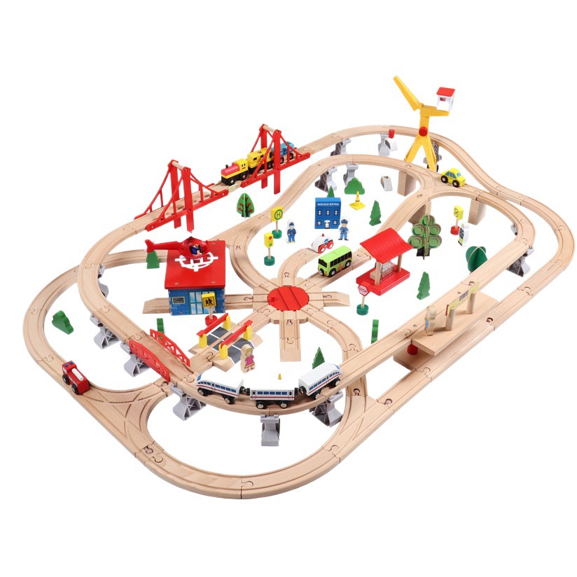 Gran coche de ferrocarril de madera traje de tren eléctrico pista rompecabezas de madera para niños ensamblado coche de juguete de 3 años de edad