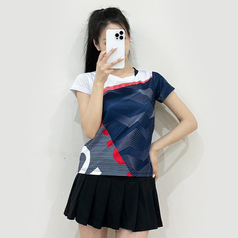 Nuevo conjunto de bádminton hombre y mujer ropa deportiva transpirable manga corta uniforme de entrenamiento de estudiantes impresión número de comercio exterior