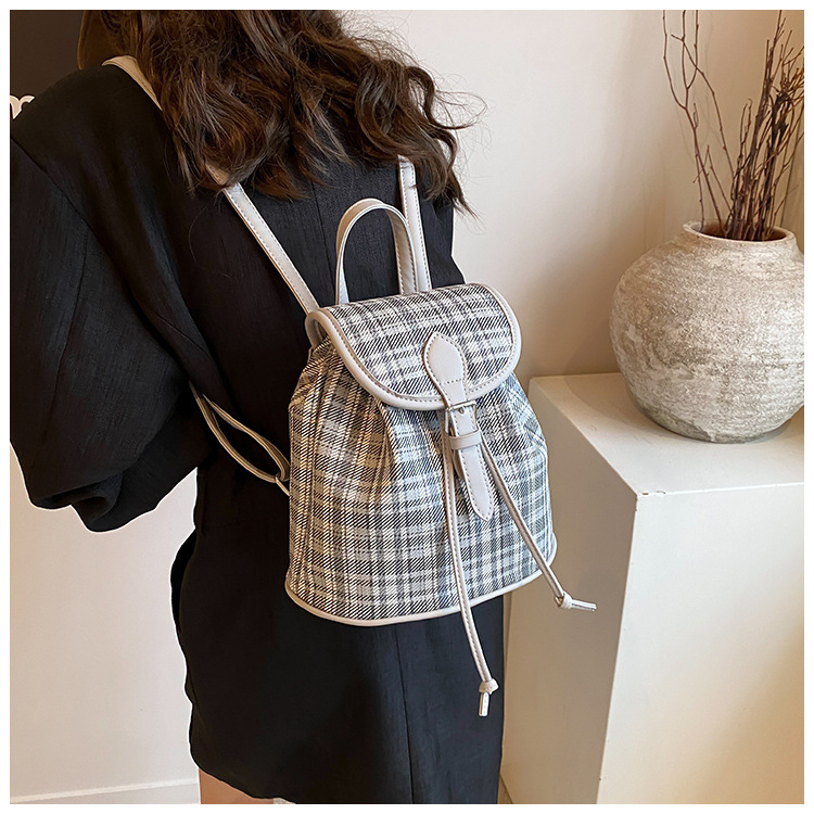Backpack for women, fashionable niche design, hand-held Korean version backpack, high-end feeling, bucket bag, trendy_voghion.com