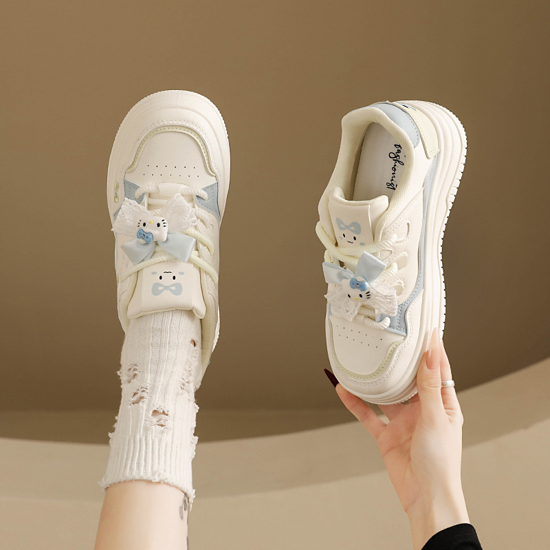 2026 Spring White Sneakers With Cartoon Cat Design, Ins-style For Female Students, Fashionable Casual Thick-soled Versatile Sports Shoes Y9988_vogvips.com