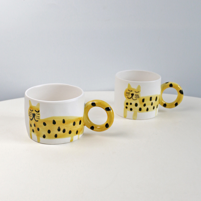 INS lindo pintado a mano gato Tigre taza Placa de dibujos animados cerámica pareja taza de café simple