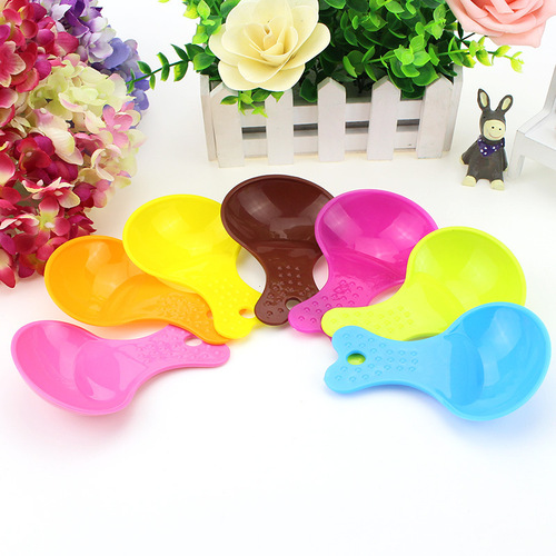 Wholesale economical pet shovel plastic dog food shovel small dog food spoon food shovel pet supplies
