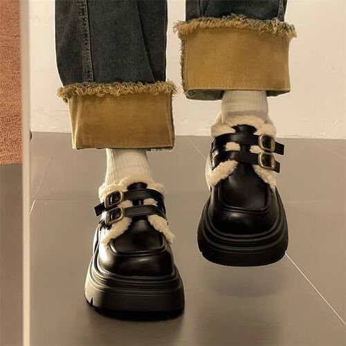Black British-style leather shoes for women, autumn/winter 2025 new chunky-soled loafers, fleece-lined cotton shoes, Mary Jane shoes—new style.