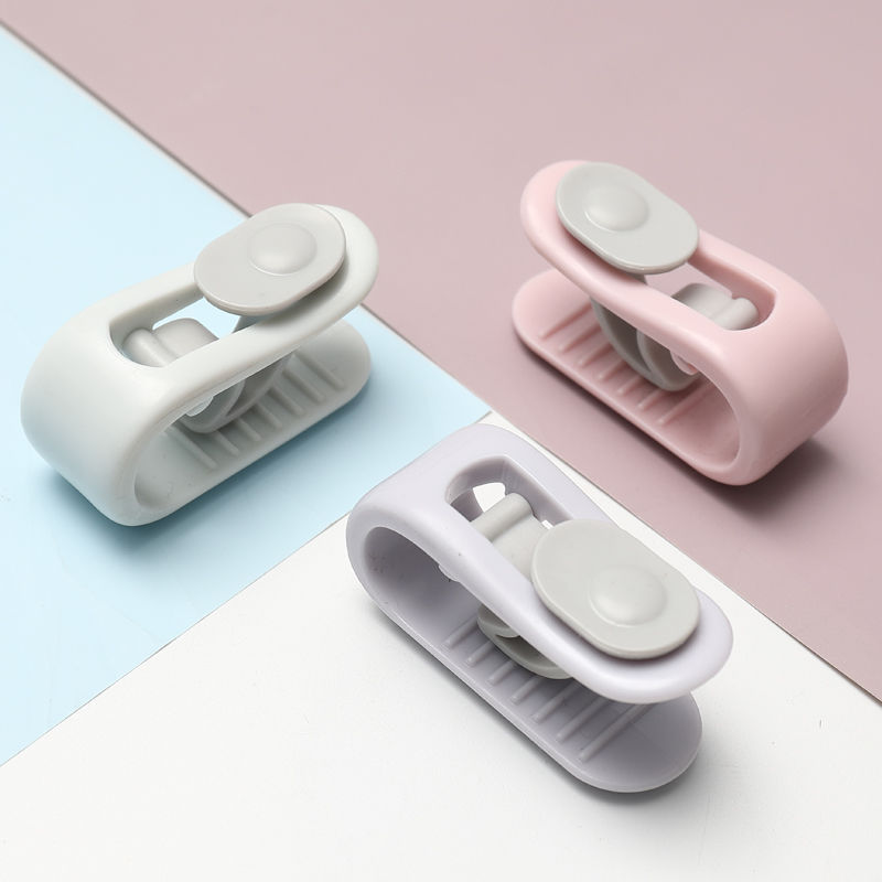 Pinless Thumb Strap Anti-Slip Anti-Run Sheet and Pillowcase Fixer Sock Clip Holder Bed Sheet and Blanket Locking Gadget Wholesale